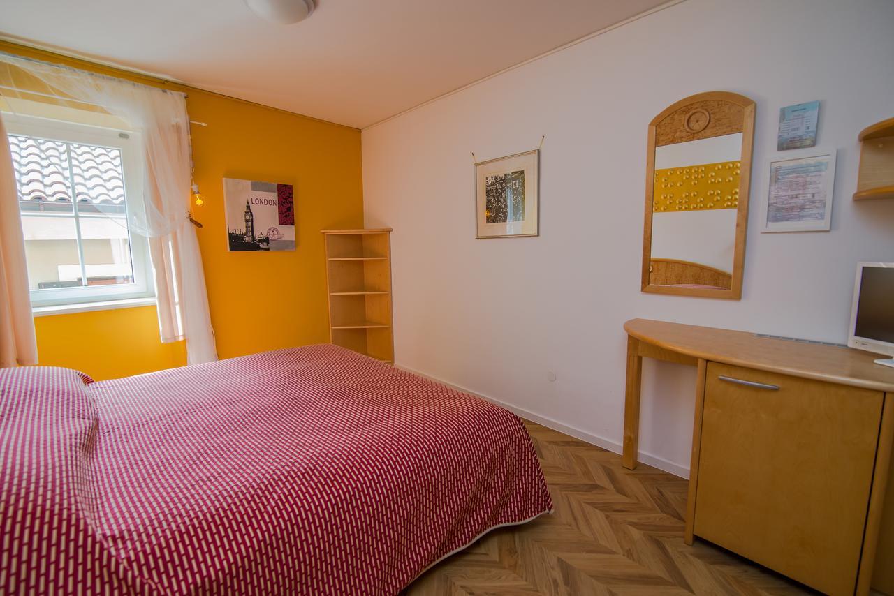 Bed&Breakfast Saturn Veli Lošinj Extérieur photo