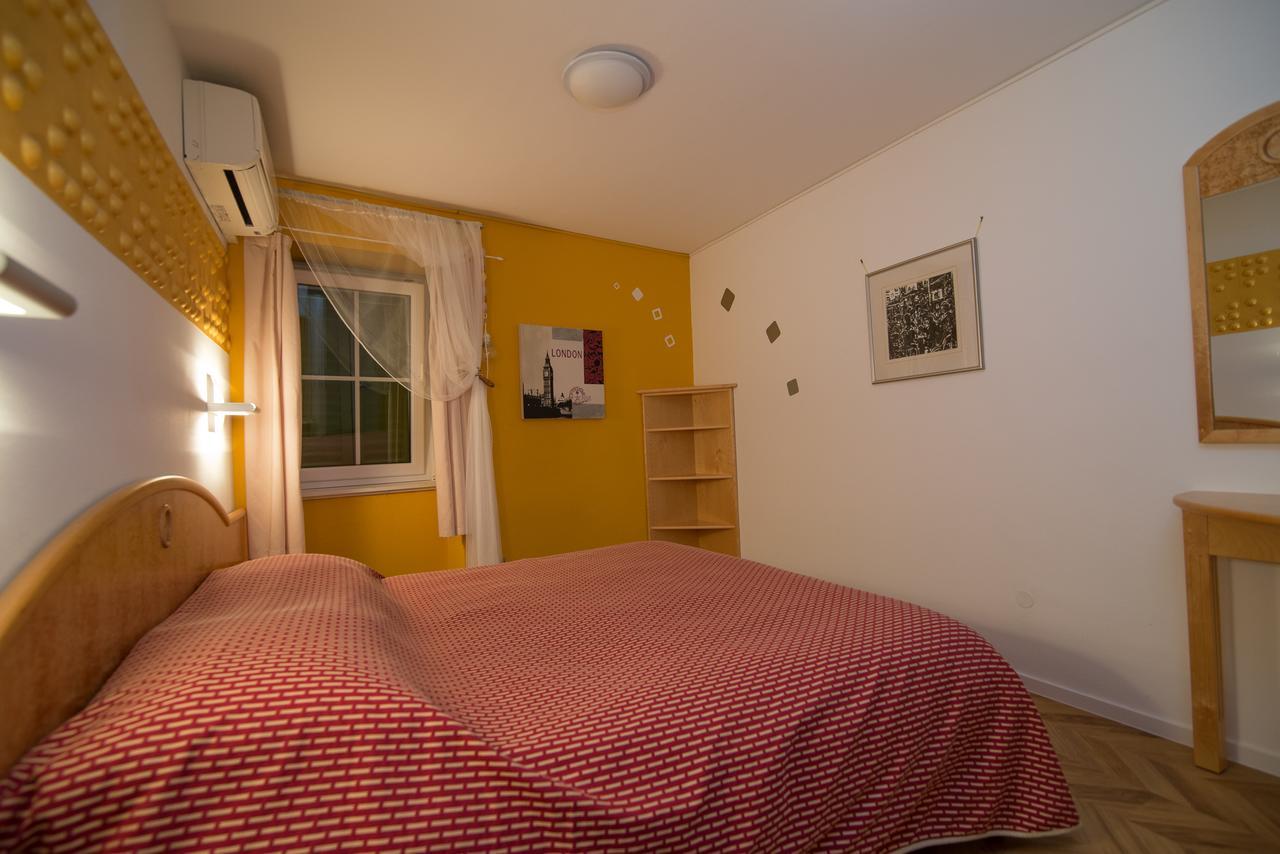 Bed&Breakfast Saturn Veli Lošinj Extérieur photo